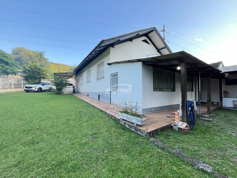 Casa, 4 quartos, 218 m² - Foto 3