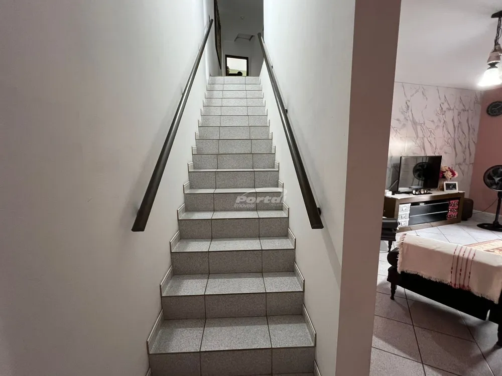 Casa, 5 quartos, 257 m² - Foto 5