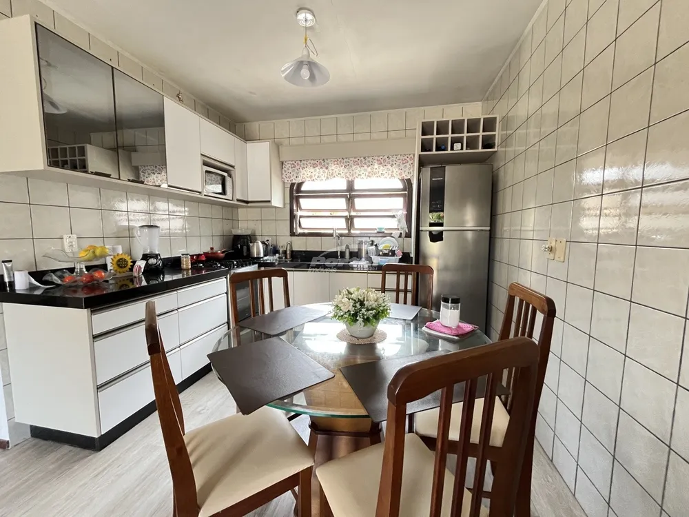 Casa, 4 quartos, 224 m² - Foto 3