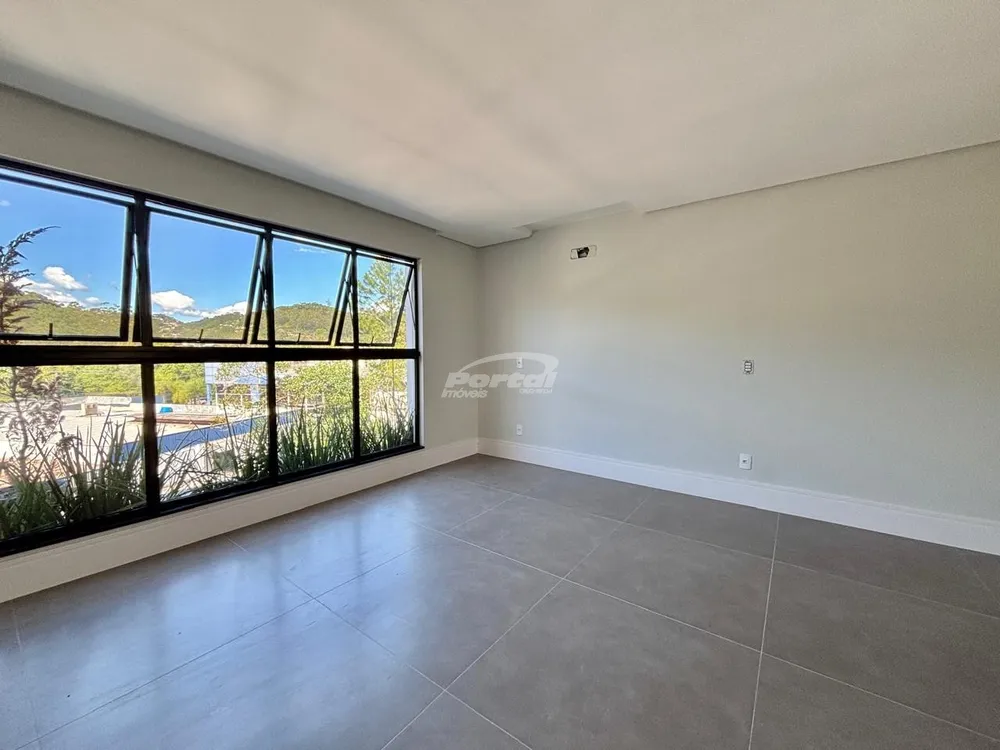 Casa, 3 quartos, 168 m² - Foto 1