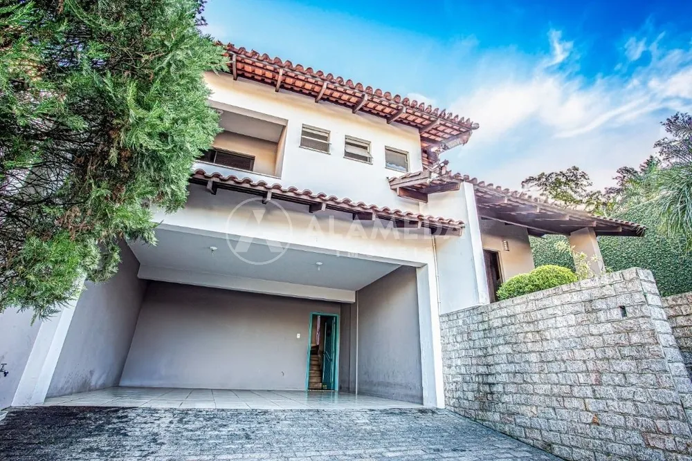 Casa, 3 quartos, 200 m² - Foto 1