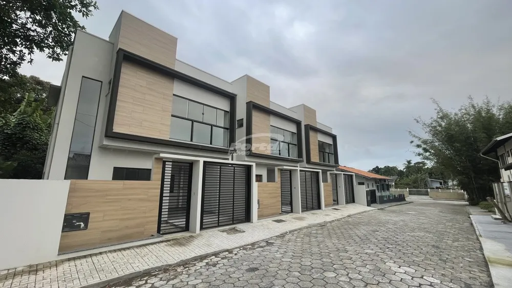 Casa, 3 quartos, 113 m² - Foto 2