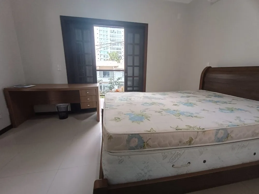 Casa, 3 quartos, 214 m² - Foto 5
