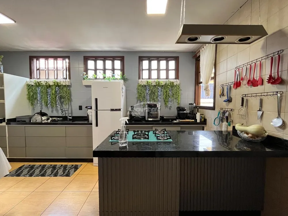 Casa, 5 quartos, 320 m² - Foto 3