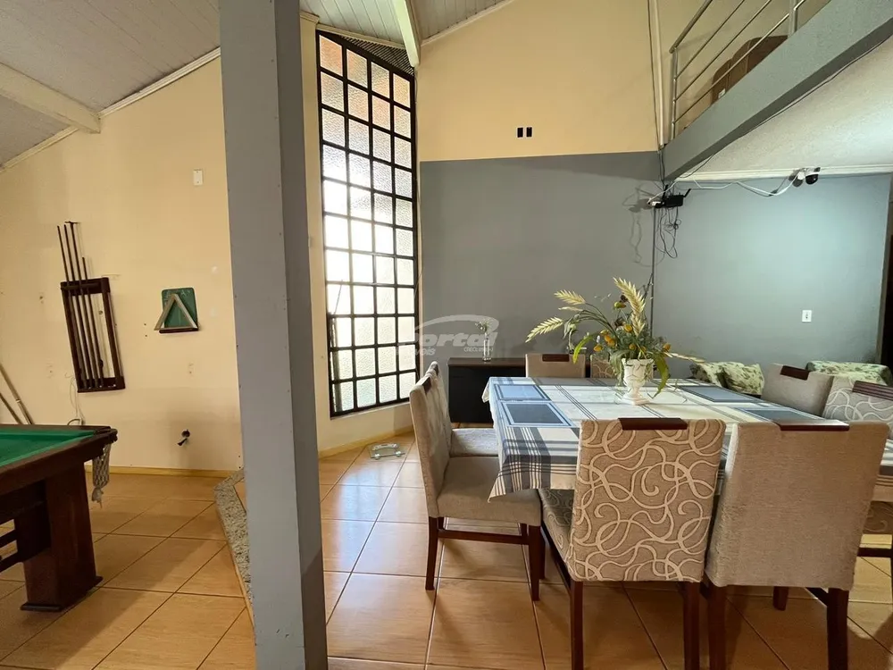 Casa, 5 quartos, 320 m² - Foto 1