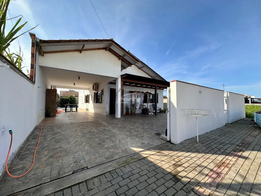 Casa, 3 quartos, 180 m² - Foto 1