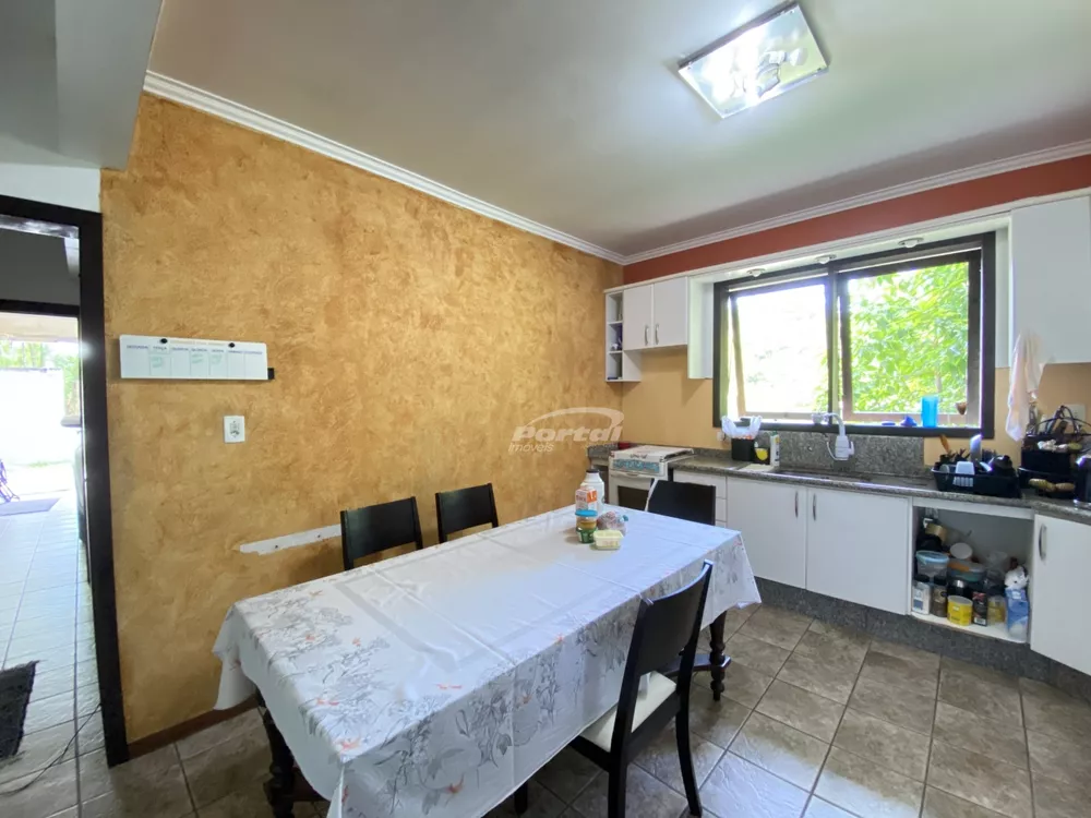 Casa à venda com 4 quartos, 400m² - Foto 5