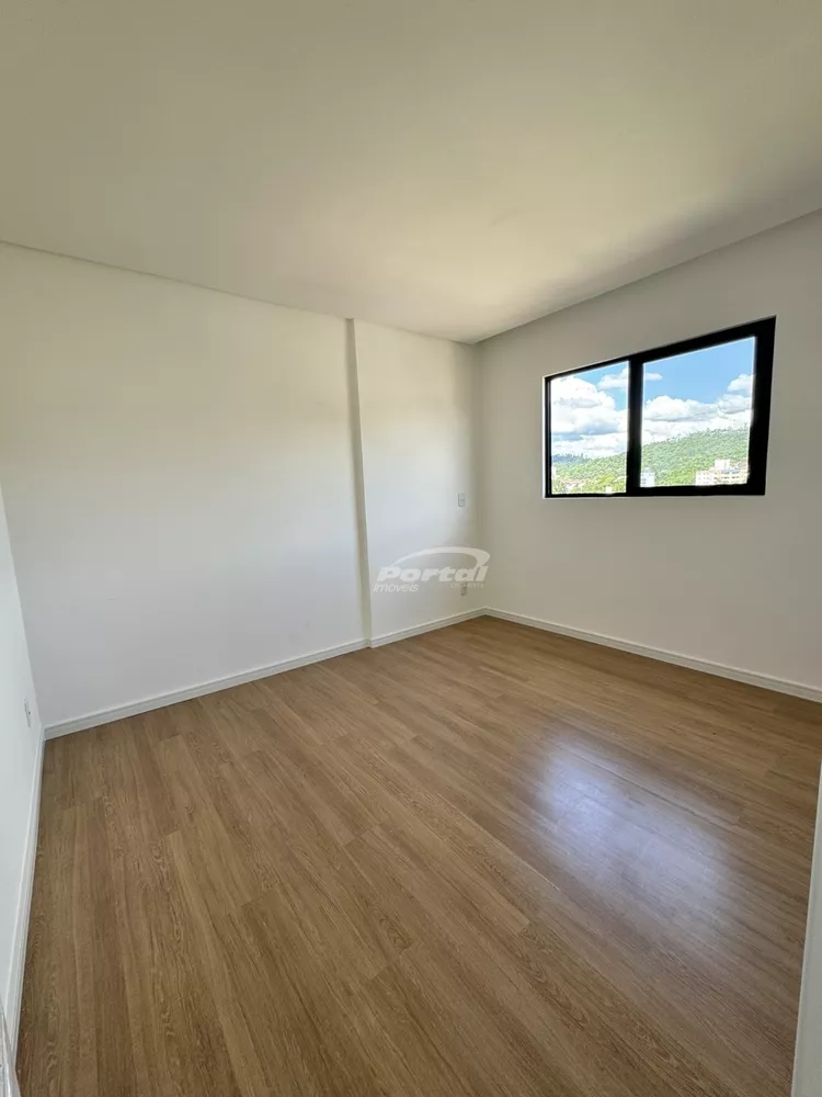 Apartamento à venda com 2 quartos, 68m² - Foto 5