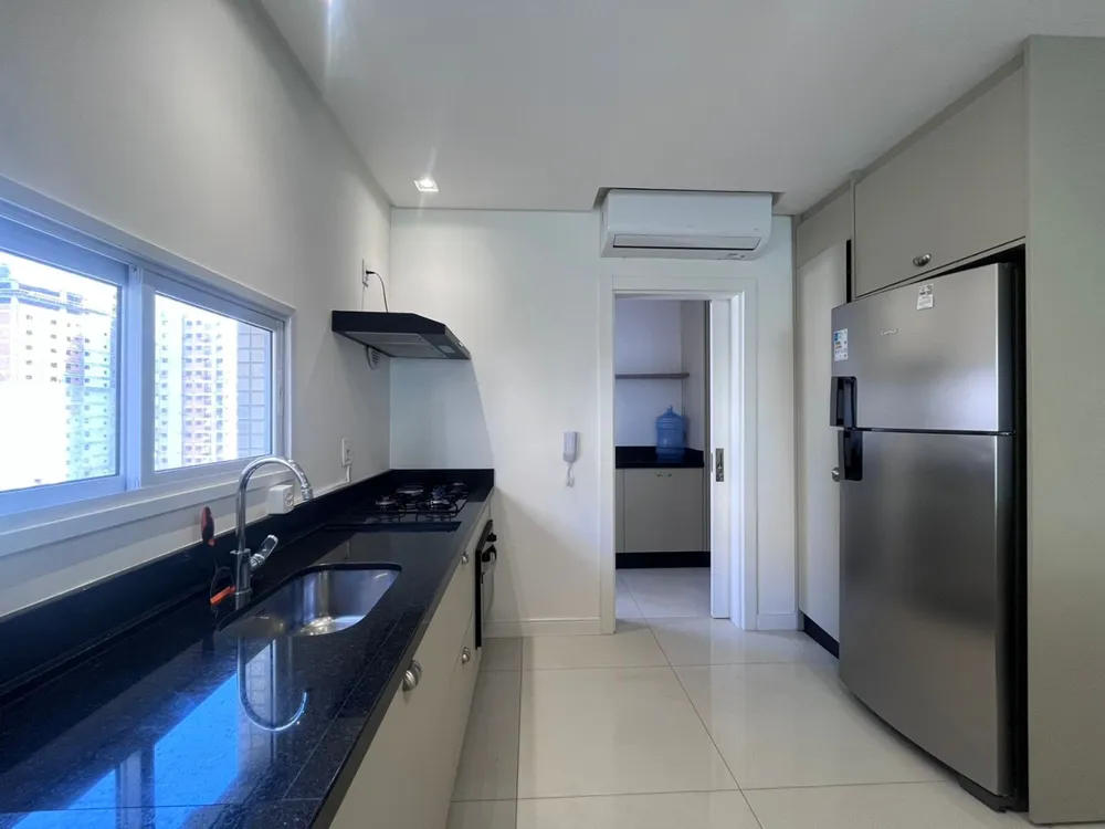 Apartamento, 4 quartos, 146 m² - Foto 2