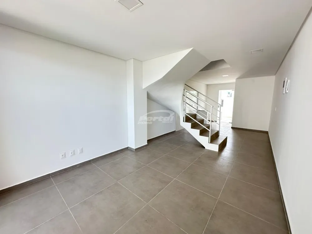 Casa, 2 quartos, 85 m² - Foto 2