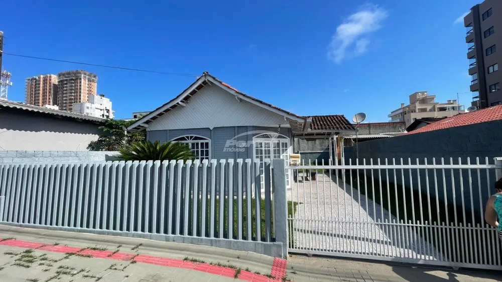 Casa, 2 quartos, 70 m² - Foto 1