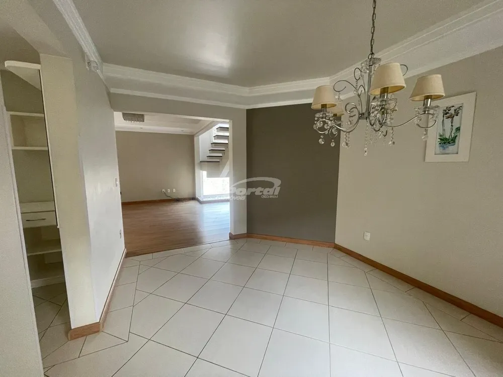 Casa, 4 quartos, 238 m² - Foto 8