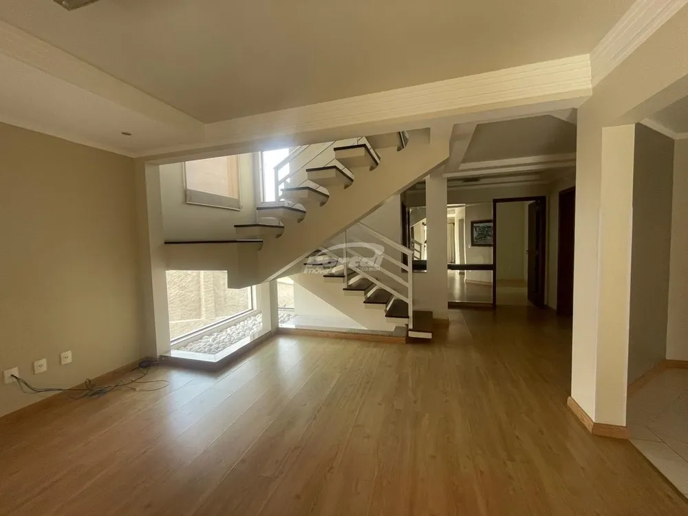 Casa, 4 quartos, 238 m² - Foto 5