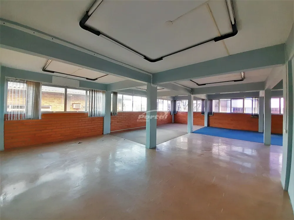 Sala-Conjunto, 1500 m² - Foto 2