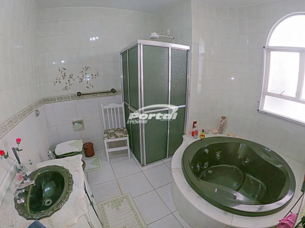 Casa, 6 quartos, 232 m² - Foto 6