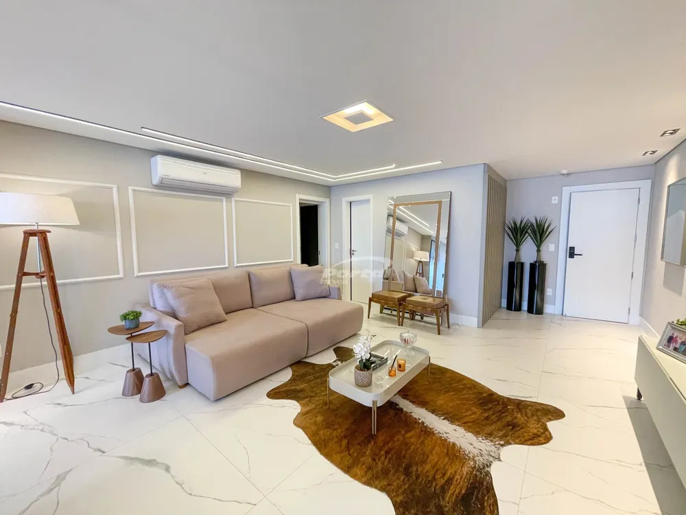 Apartamento, 3 quartos, 128 m² - Foto 1