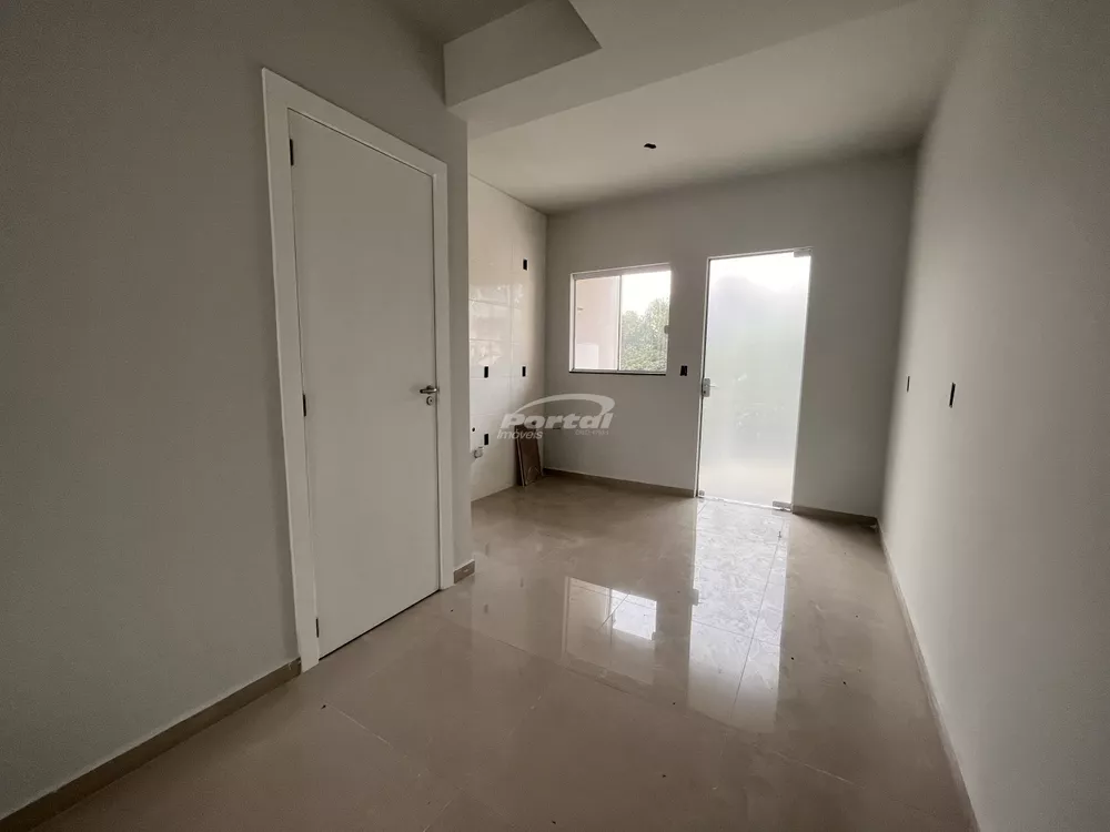 Casa à venda com 2 quartos, 68m² - Foto 7