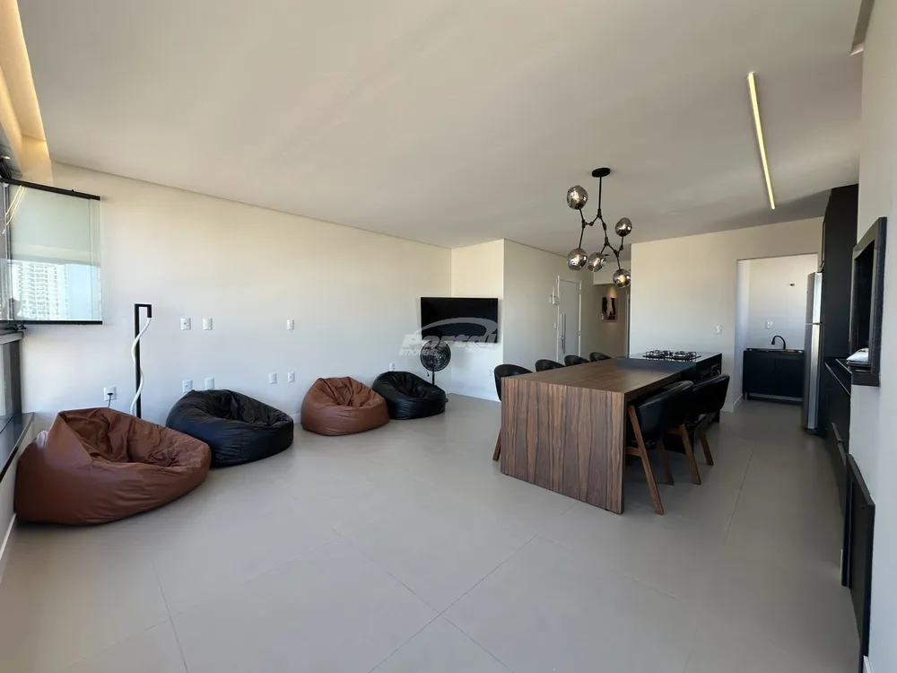 Apartamento, 3 quartos, 100 m² - Foto 1