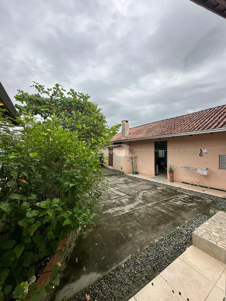 Casa, 4 quartos, 147 m² - Foto 1