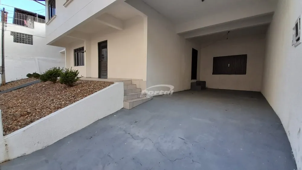 Casa, 5 quartos, 323 m² - Foto 2
