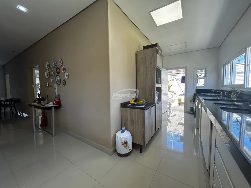 Casa, 3 quartos, 151 m² - Foto 3