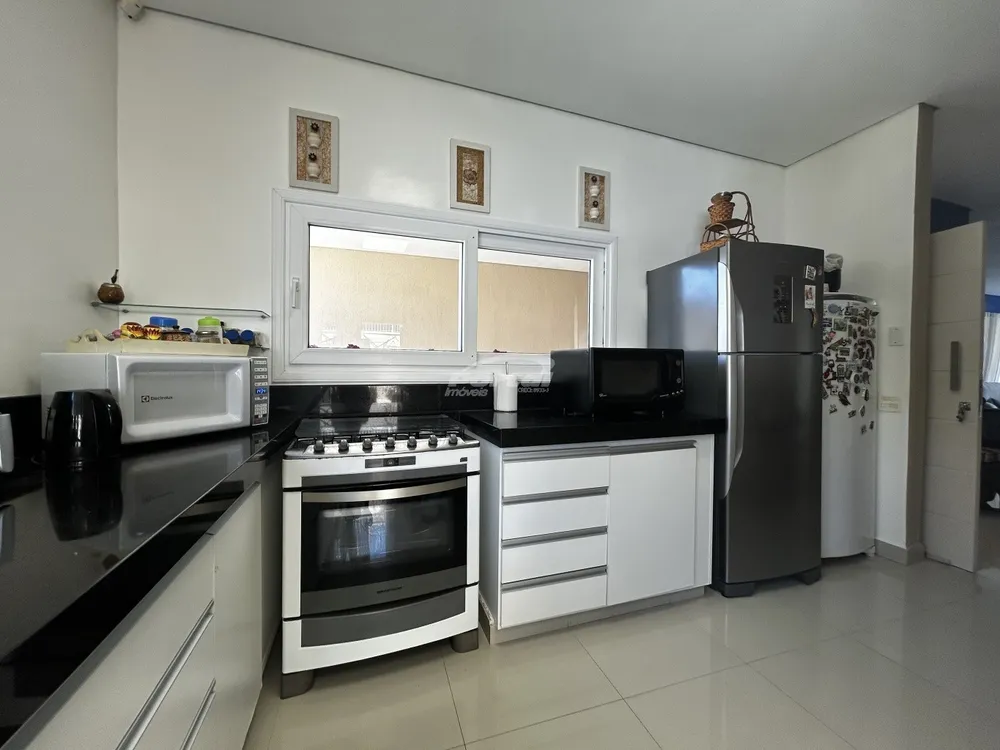 Casa, 3 quartos, 151 m² - Foto 2