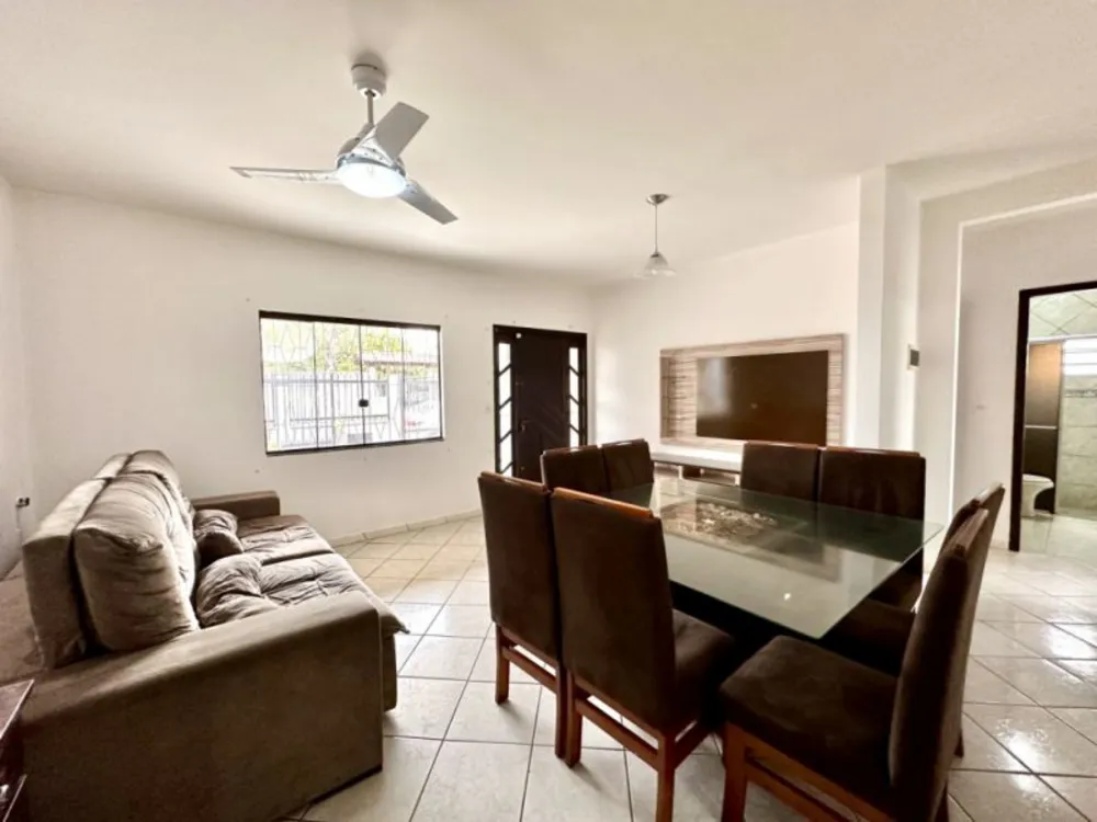 Casa, 3 quartos, 114 m² - Foto 2