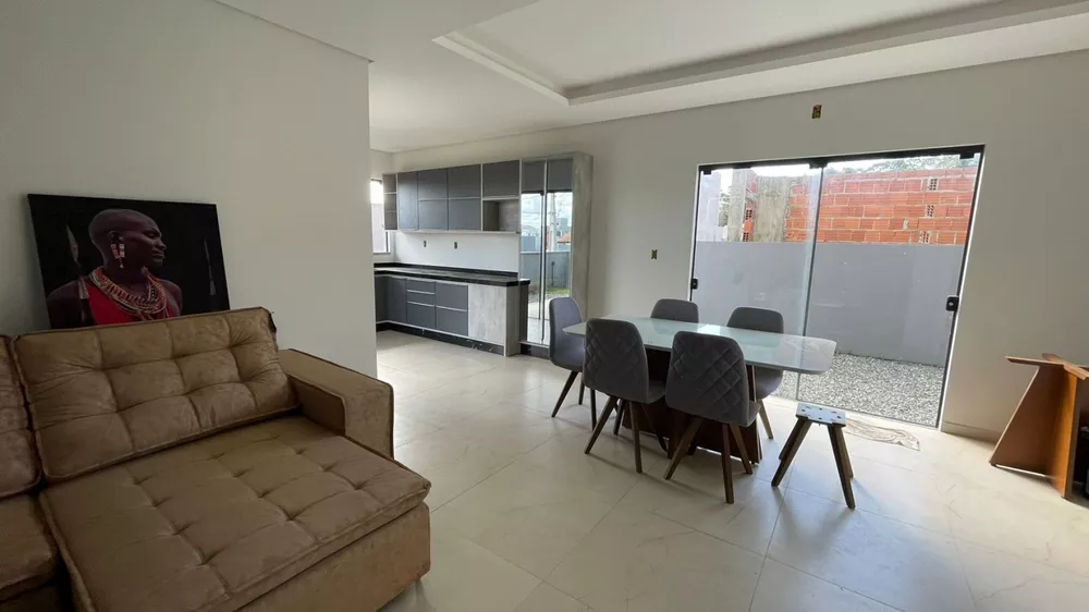 Casa de Condomínio à venda com 3 quartos, 130m² - Foto 2