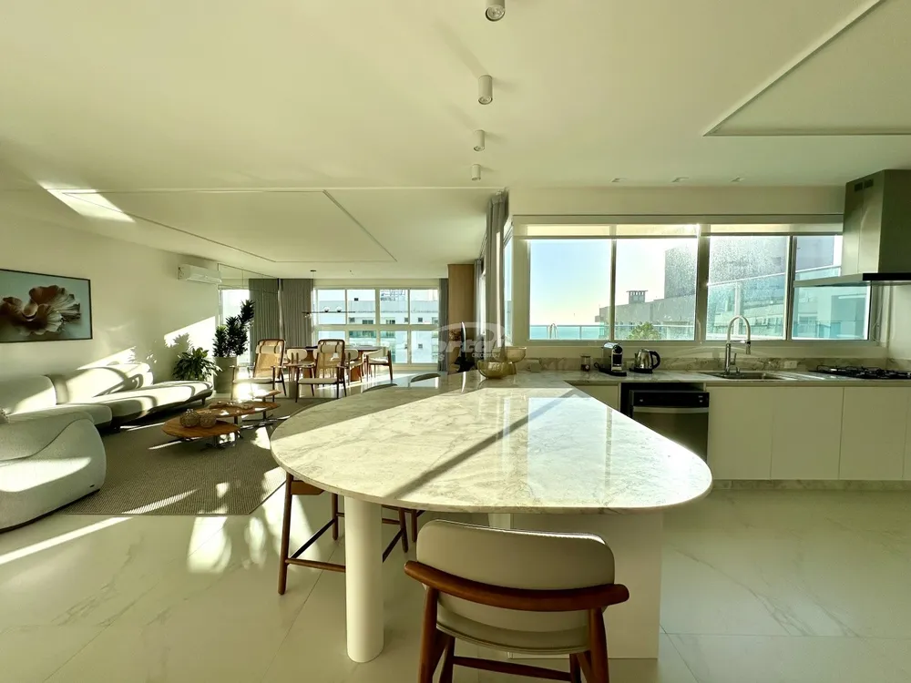 Cobertura, 4 quartos, 218 m² - Foto 3