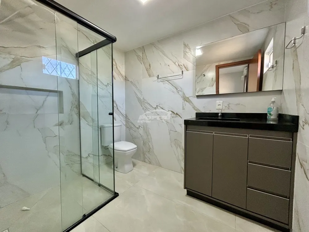 Casa, 5 quartos, 155 m² - Foto 2