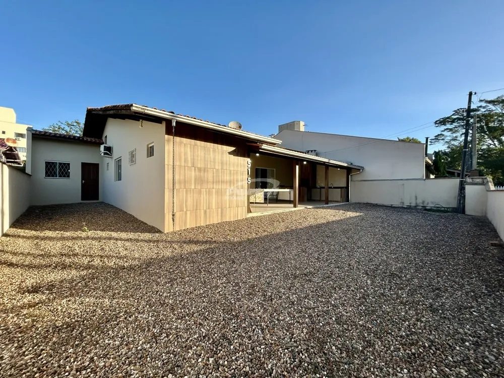 Casa, 5 quartos, 155 m² - Foto 1
