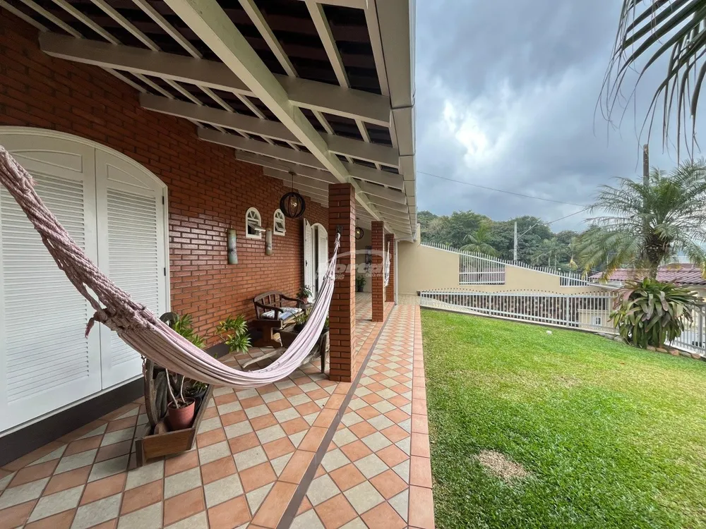 Casa, 4 quartos, 247 m² - Foto 3