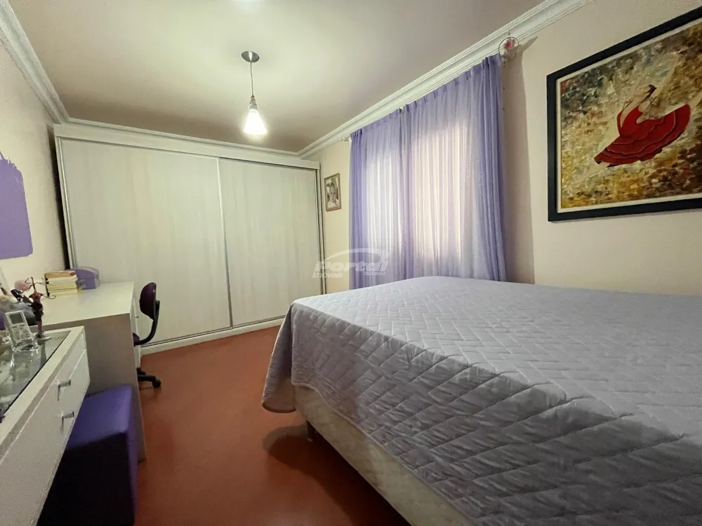 Casa, 4 quartos, 247 m² - Foto 5