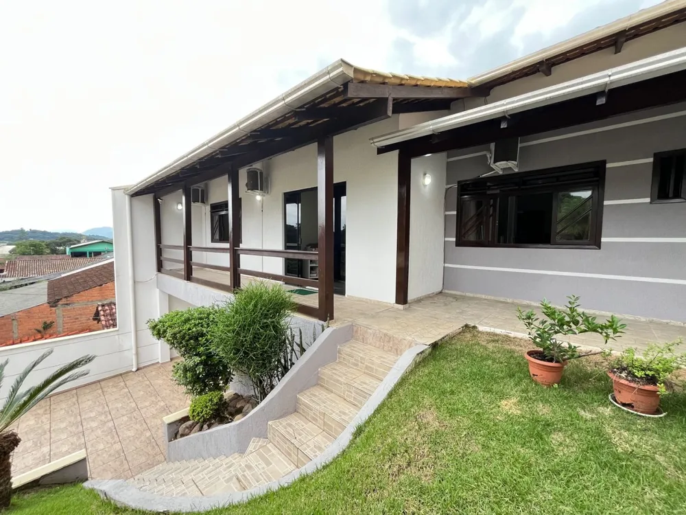 Casa, 4 quartos, 290 m² - Foto 2