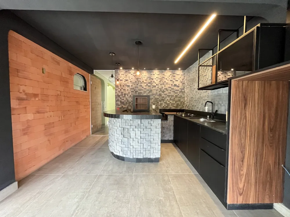 Casa, 3 quartos, 198 m² - Foto 3