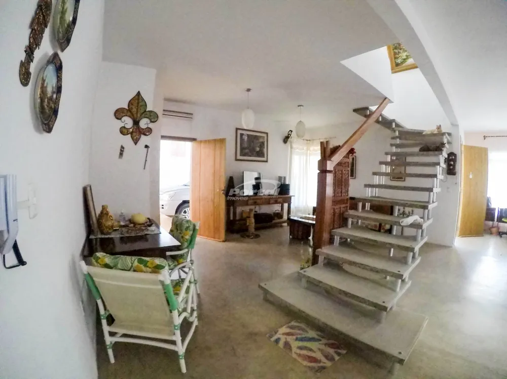 Casa, 3 quartos, 252 m² - Foto 3