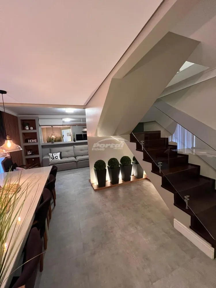 Apartamento, 3 quartos, 133 m² - Foto 1