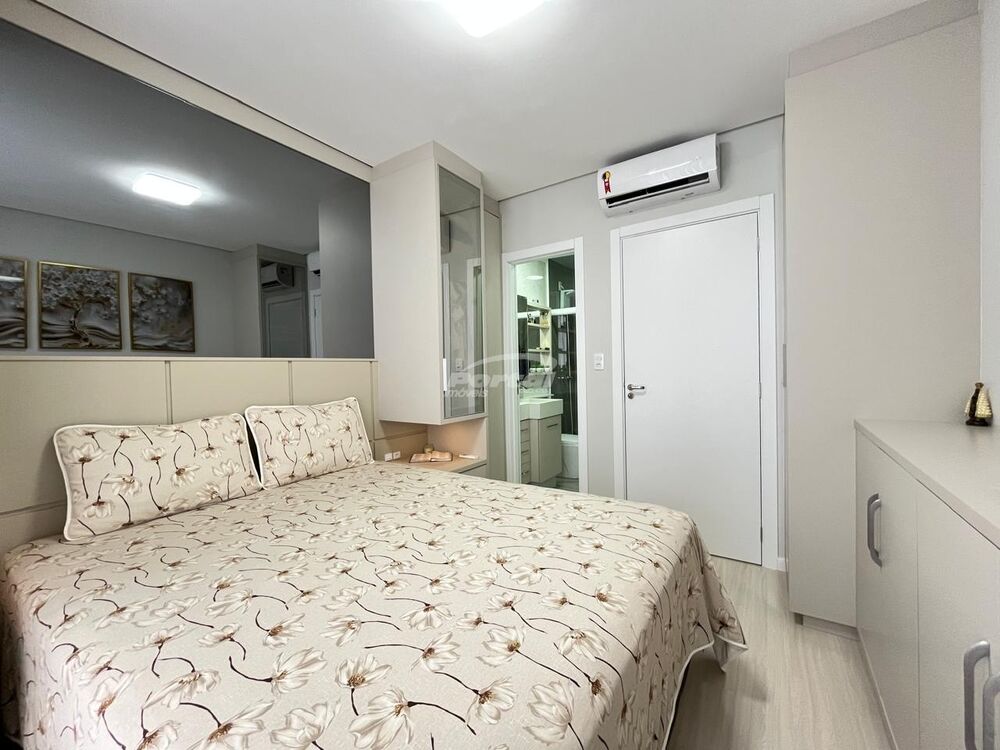 Casa à venda com 2 quartos, 110m² - Foto 10