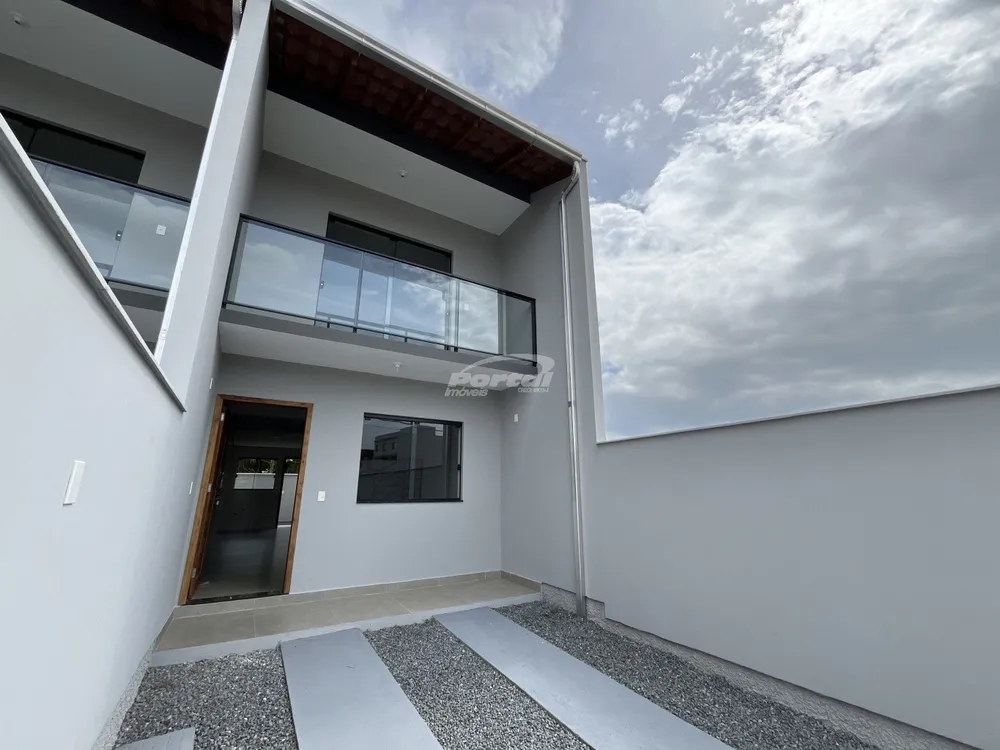 Casa, 2 quartos, 92 m² - Foto 1