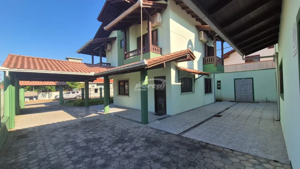 Casa, 4 quartos, 267 m² - Foto 1
