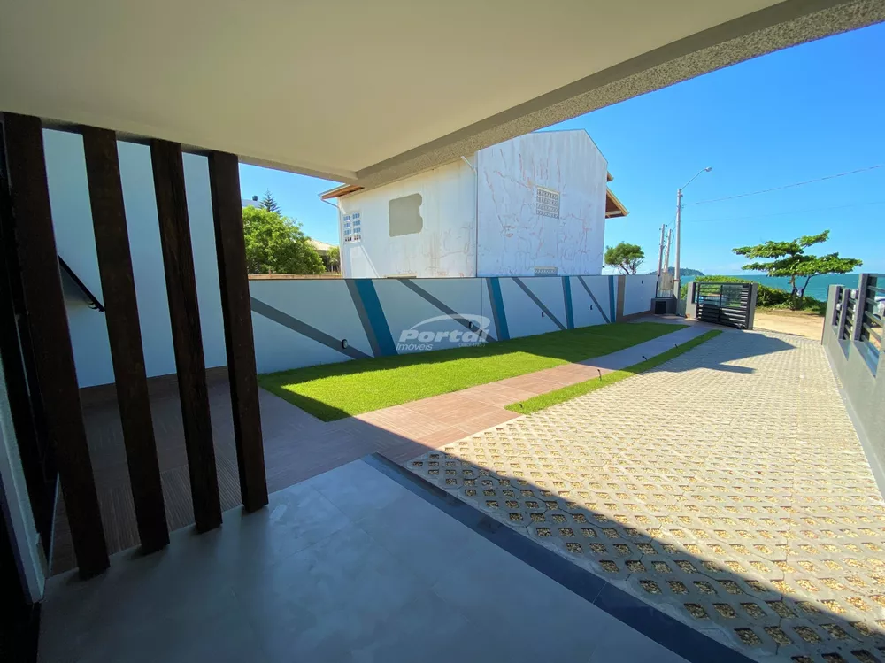 Casa à venda com 3 quartos, 145m² - Foto 3