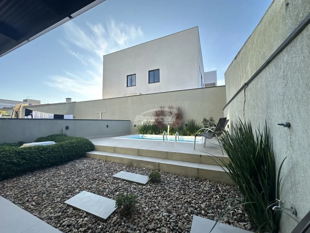 Casa, 2 quartos, 200 m² - Foto 2