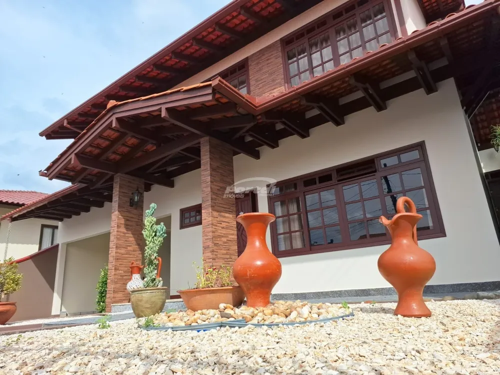 Casa, 3 quartos, 235 m² - Foto 4
