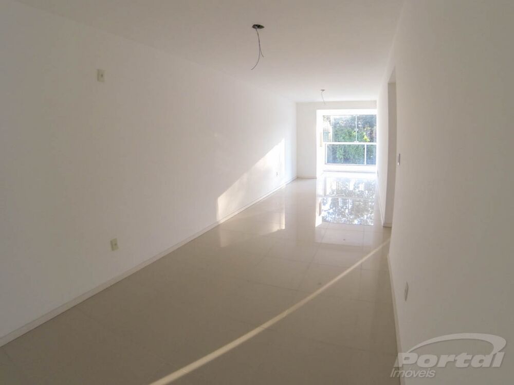 Apartamento para alugar com 2 quartos, 70m² - Foto 3