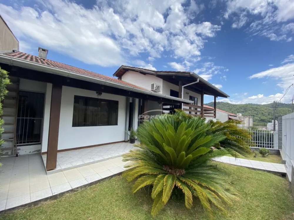 Casa, 4 quartos, 416 m² - Foto 1