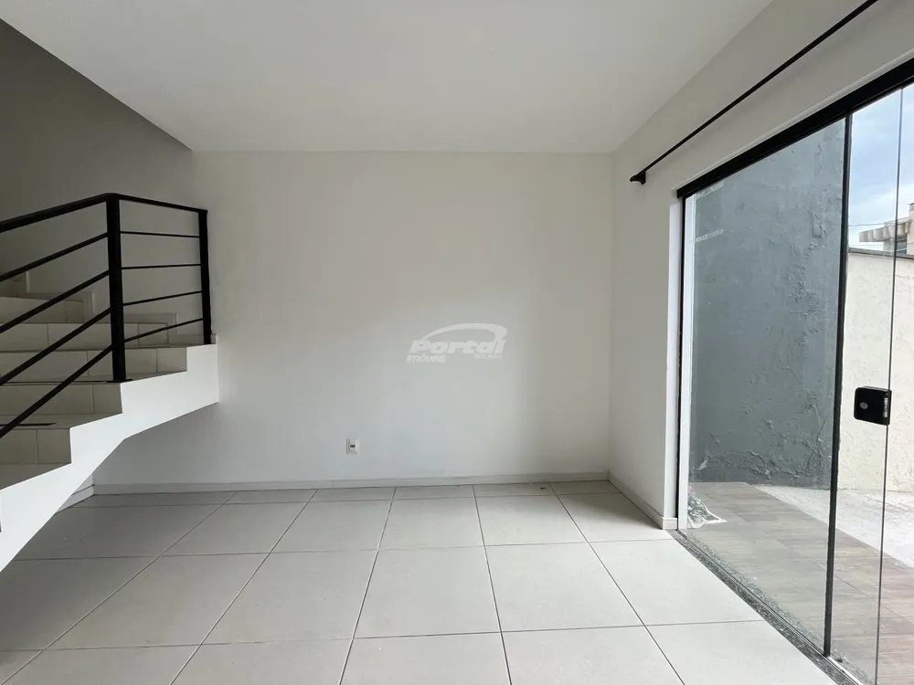 Casa, 2 quartos, 69 m² - Foto 2