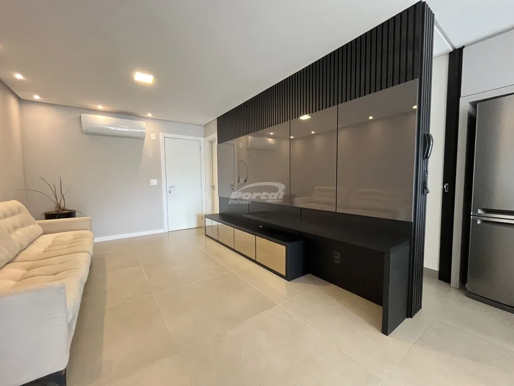 Apartamento, 3 quartos, 107 m² - Foto 2