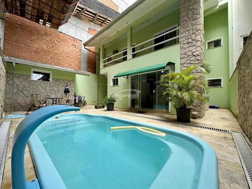 Casa, 4 quartos, 210 m² - Foto 4