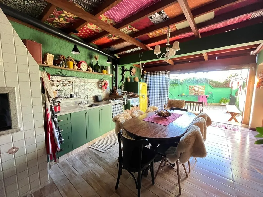 Casa, 4 quartos, 278 m² - Foto 3