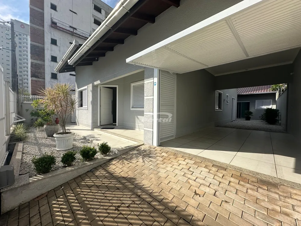 Casa, 3 quartos, 147 m² - Foto 1